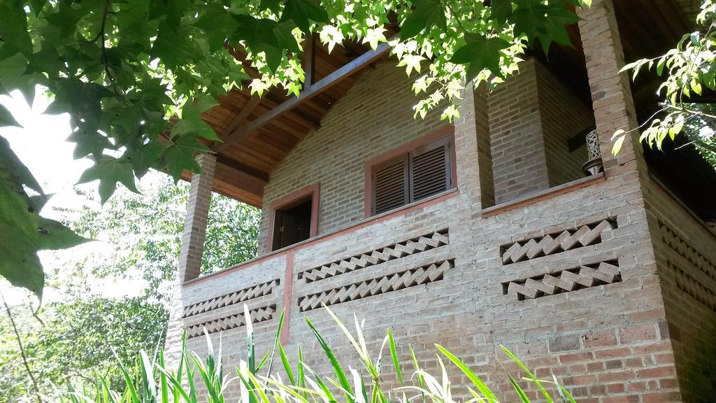 Pousada Quatro Estacoes Santo Antônio do Pinhal Екстериор снимка